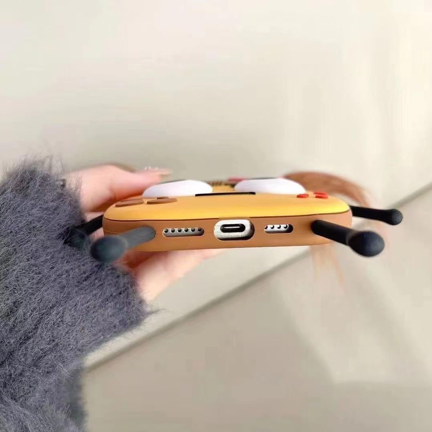 iPhone13 14 15Pro Super Thick Soft Silicone Shell,Ugly Three-Dimensional Big Eyes Sausage Mouth 3D Cartoon Interesting Interesting Cute Fashion Girl Phone Case Multicolor