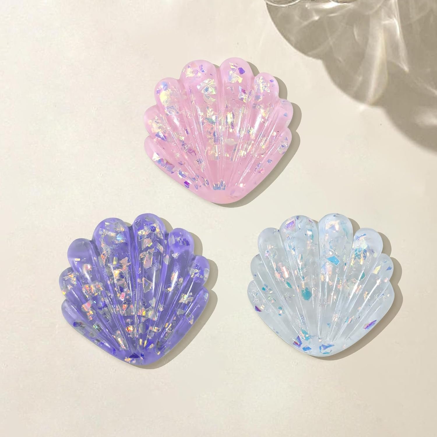 Cute Shell Shape Collapsible Expandable Stand Multi Functional Mobile Phone Grip & Kicktand（White）